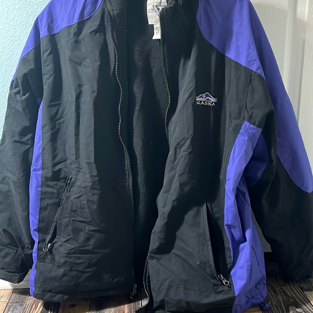 LArtic Image purple & black coat